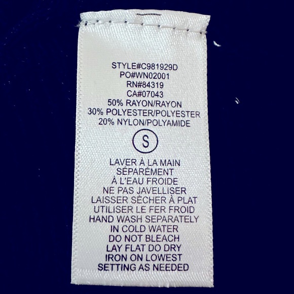 Cyrus Black sweater- Brand New! Small - Picture 2 of 3